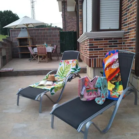 Casa de Férias Cerca De Noja Con Acceso A